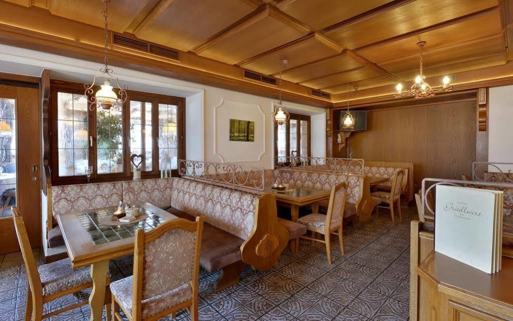 Hotel Restaurant Gradlwirt Niederndorf  Exterior foto